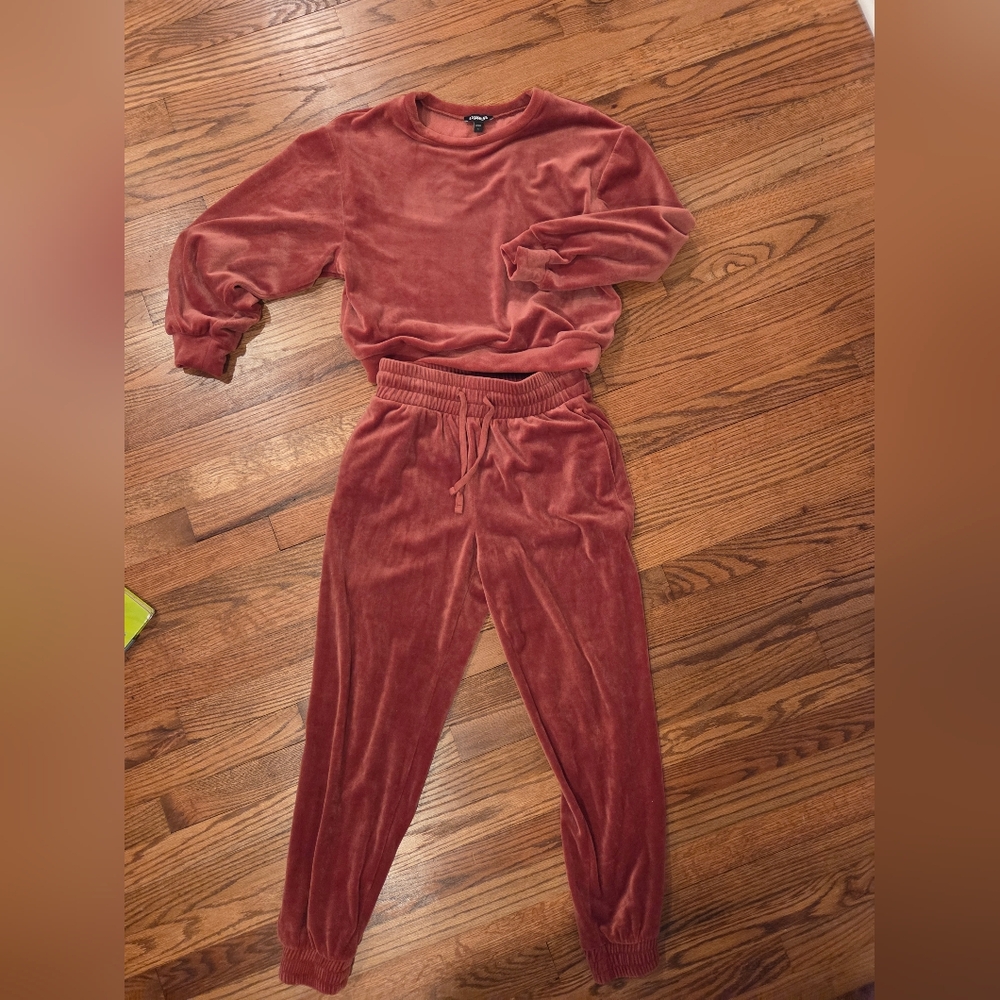Express Velvety Lounge Set In Dusty Rose Color Size Small